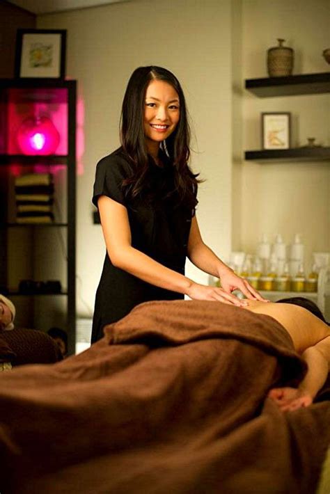 Intimate massage Sexual massage Hinnerup